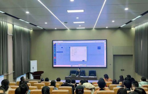 陕西正能智慧社区产业科创中心beat365官方网站举办物业管理系统实操培训会