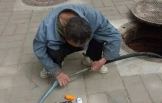 假期我在岗  服务不打烊 —— 宝鸡国资正能实业发展beat365官方网站一直守护业主美好假期